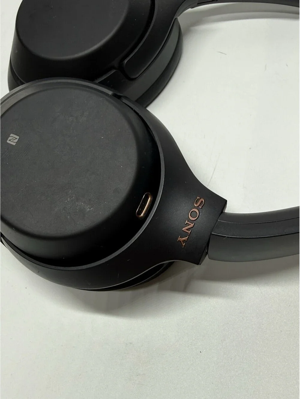 Sony WH1000XM3 Bluetooth Headphones - Black